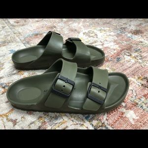 BIRKENSTOCK 40 PVC Olive Green
